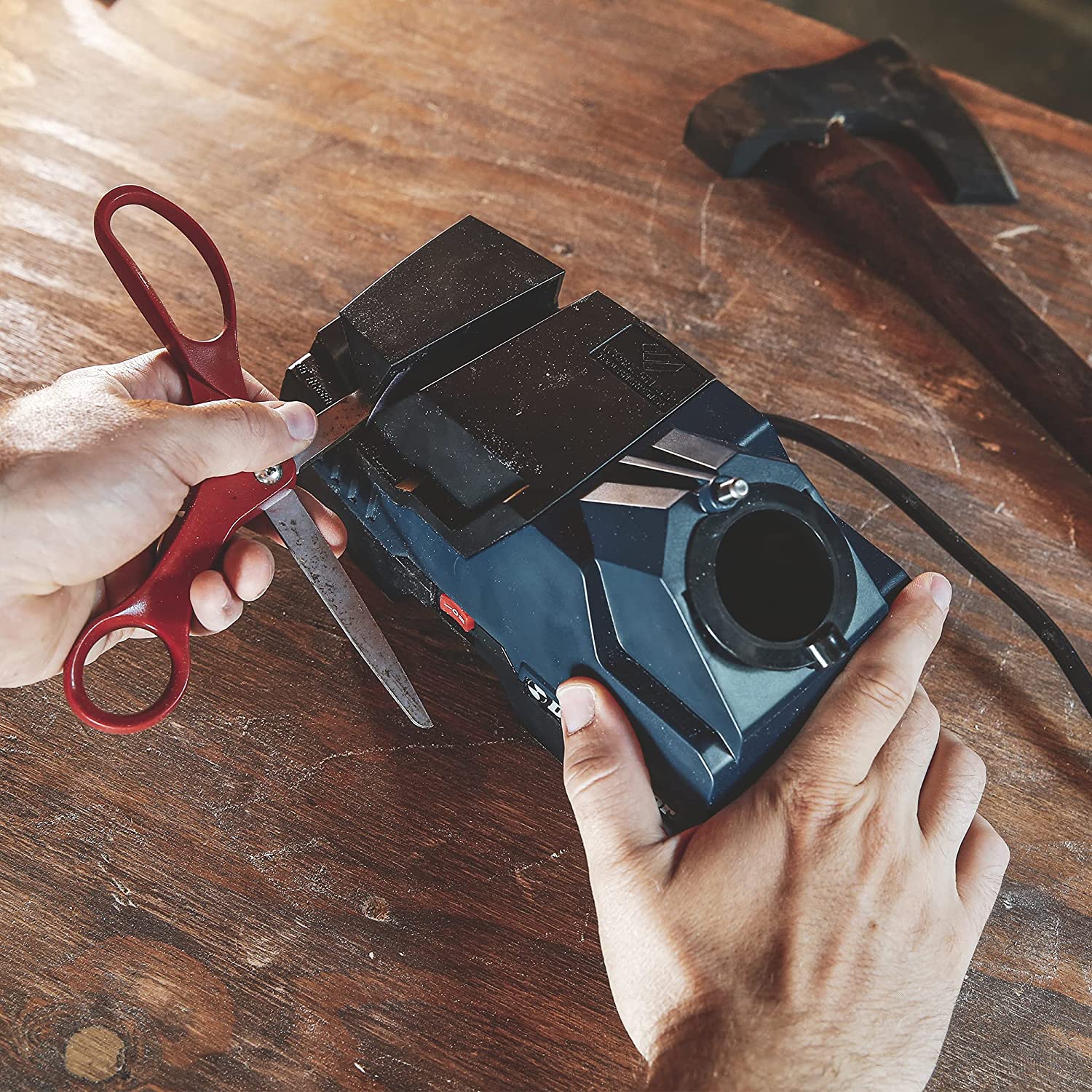 ;;;;;;;;;;;;Drill_Doctor_X2_knife,_tool,_scissor,_drill_bit_sharpener;Drill_Doctor_drill_bit_knife_and_tool_sharpener_includes_a_free_tool_sharpening_guide;Drill_Doctor_x2_with_two_sharpening_stations,_dual_speed_motor_for_knives,_kitchen_knives,_scissors_and_tools;Drill_Doctor_X2_sharpening_knives,_scissors,_pocket_knives,_and_drill_bits_up_to_1/2_inch;The_Drill_Doctor_drill_bit,_knife,_tool,_scissor_sharpener;